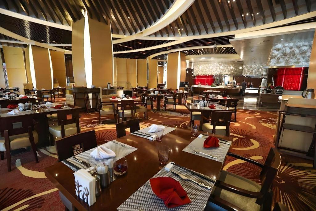 Grand Soluxe Zhongyou Hotel Шанхай Экстерьер фото