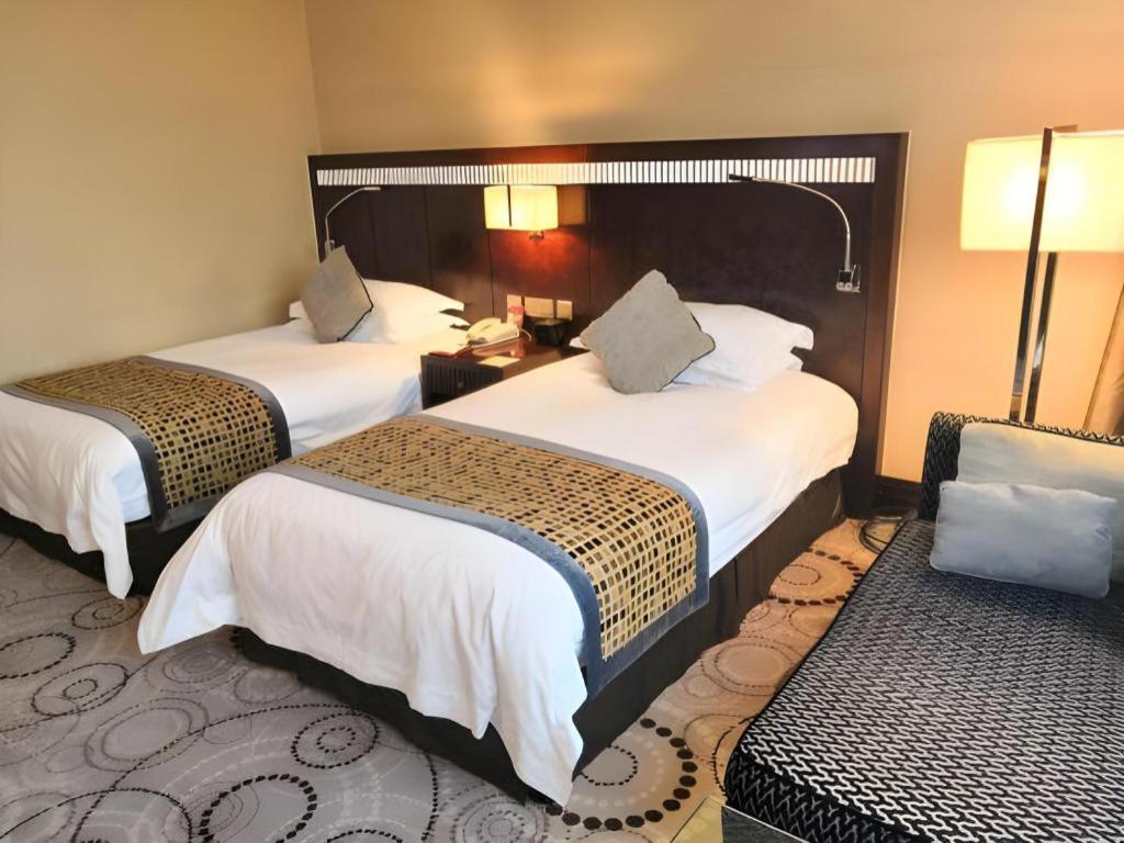 Grand Soluxe Zhongyou Hotel Шанхай Экстерьер фото