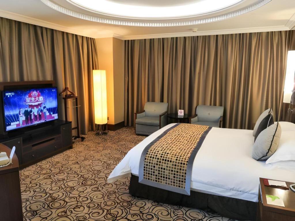 Grand Soluxe Zhongyou Hotel Шанхай Экстерьер фото